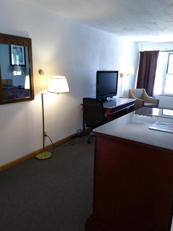 Hotel Blue Top Inn Stevens Point Exterior photo